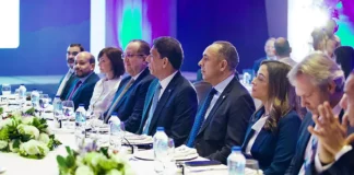 DGA y exportadores elevan competitividad del comercio exterior
