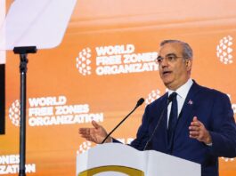 Adozona destaca el liderazgo de República Dominicana en el congreso mundial de zonas francas en Panamá