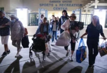 Decenas de miles evacuados en California por fuga de un tanque químico