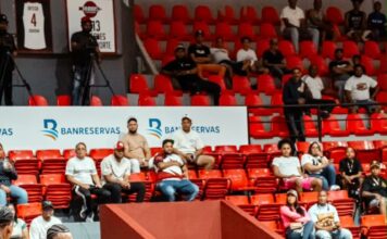 Gigantes explotan ofensivamente y aplastan a Soles