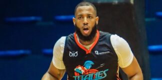 Araújo y Reyes impulsan victoria de Titanes ante Reales