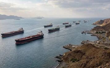 EEUU anuncia que desde el lunes sus fuerzas escoltarán los barcos por el estrecho de Ormuz