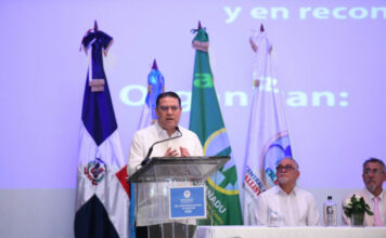 Sanz Lovatón respalda austeridad y llama a políticos a asumir sacrificios ante crisis económica