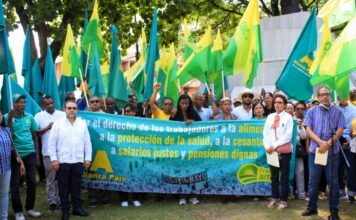 Frente Amplio y Alianza País homenajean a Mauricio Báez