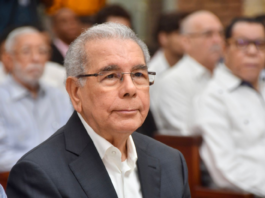 Danilo Medina asegura PRM “no gana ni llevando al Papa como candidato”