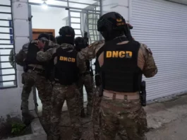 DNCD arresta a dos implicados en caso vinculado a decomiso de 1.7 toneladas de cocaína en Pedernales
