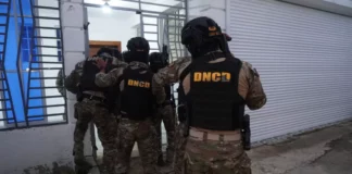 DNCD arresta a dos implicados en caso vinculado a decomiso de 1.7 toneladas de cocaína en Pedernales