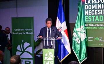 Leonel Fernández asegura: «por cada uno que logren sonsacar, mil más se suman a Fuerza del Pueblo»