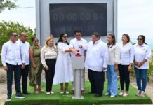 Ministro de Turismo entrega los trabajos de construcción de infraestructuras de servicios de la playa Monte Río