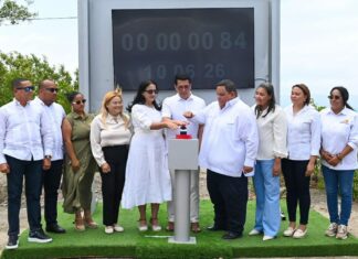 Ministro de Turismo entrega los trabajos de construcción de infraestructuras de servicios de la playa Monte Río