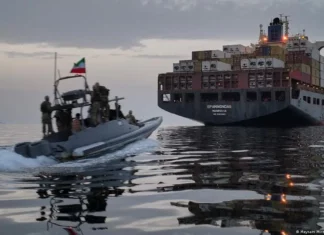Irán cierra el estrecho de Ormuz ante ataques de Israel en el Líbano