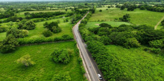 Gobierno inaugura la carretera Monte Plata–Cevicos