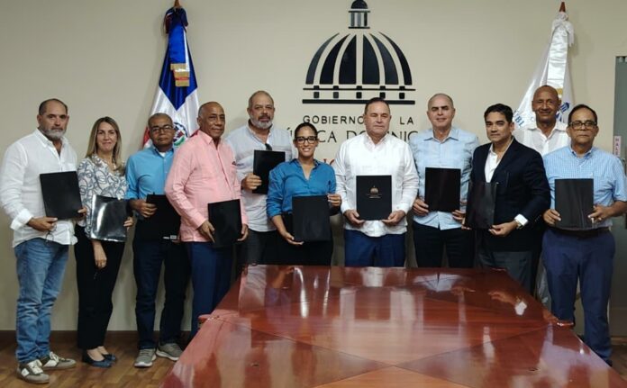 Acuerdo-del-Ministerio-de-Agricultura-con-productores