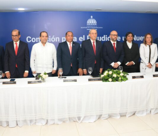 COENEBE alista entrega de propuesta para nuevo estadio de béisbol