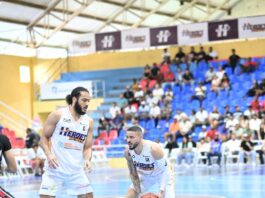 Héroes derrotan a Gigantes con explosiva ofensiva