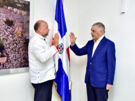 Radhamés Guzmán retorna al PRD y asume la presidencia municipal en Sosúa