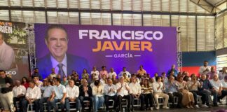 Francisco Javier García moviliza multitud en Santiago y fortalece su proyecto presidencial