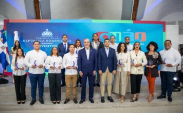 Presidente Abinader llama a los jóvenes a ser guardianes de la ética y se autodenomina presidente del Sistema Nacional de Ética Juvenil