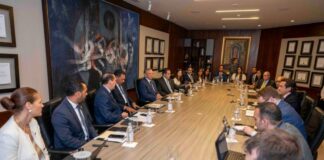FMI y Banreservas analizan perspectivas económicas y financieras de RD