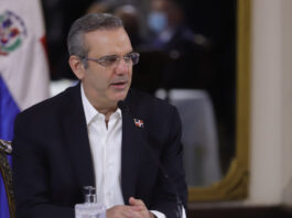 Abinader recorre a pie calles de Nueva York durante agenda por Asamblea General de la ONU