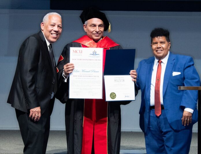 Reconocimiento a Manolo Prince