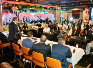Francisco Javier suma nuevos respaldos a su proyecto en PLD