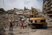 Venezuela retorna a la normalidad mientras avanza la retirada de escombros en La Guaira