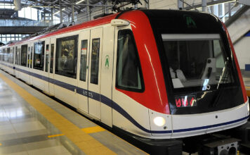 Desalojan andén del Metro luego de que persona ingresara a las vías