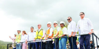 Presidente Abinader supervisa obras en el Cibao