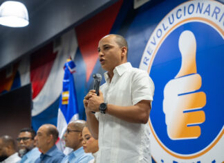 Joaquín Fernández es ratificado como secretario general de la Juventud Revolucionaria Moderna