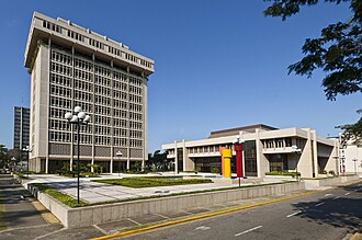 Banco Central defiende régimen flotación ante debate dólar