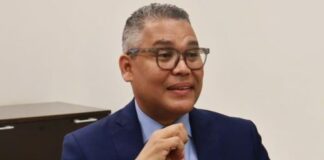Carlos Peña propone cambios electorales para comicios 2028