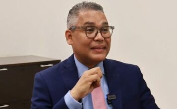 Carlos Peña propone cambios electorales para comicios 2028