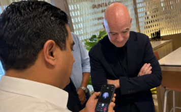 Presidente de la FIFA llega a República Dominicana y recibe bienvenida de Luis Abinader