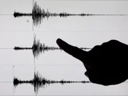 Un terremoto de magnitud 7,7 sacude la costa de Indonesia