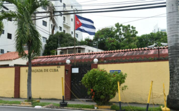Organizaciones de izquierdas de RD rechazan expulsión de diplomáticos cubanos y exigen explicación “clara”