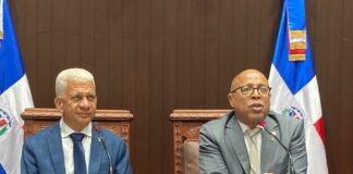 Ratifican a De los Santos y Pacheco para presidir Congreso