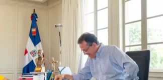 Marco Rubio llama a Ito Bisonó y abordan temas prioritarios para RD y EE. UU.