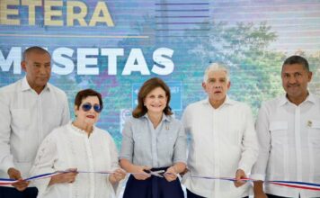 Raquel Peña inaugura carretera Las Mesetas en El Seibo