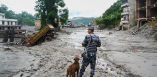 Nepal suma otros mil desaparecidos y ya supera los 6 mil tras las inundaciones