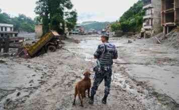 Nepal suma otros mil desaparecidos y ya supera los 6 mil tras las inundaciones