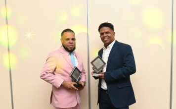 Peña y Sosa reciben máximo honor de la crónica deportiva de Santiago