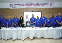 FEDOMBAL reconoce a Fernando Hasbún por su aporte al baloncesto dominicano