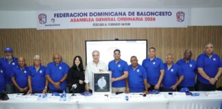 FEDOMBAL reconoce a Fernando Hasbún por su aporte al baloncesto dominicano