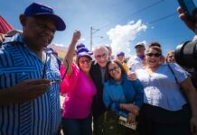 Gonzalo recorre Puerto Plata con su proyecto