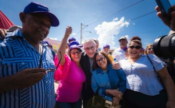 Gonzalo recorre Puerto Plata con su proyecto