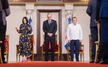 Luis Abinader pide a Dios que le dé sabiduría para enfrentar males