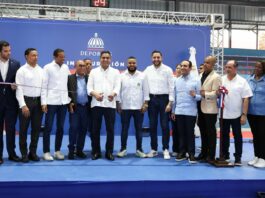 MIDEREC entrega renovado techado del Club General Antonio Duvergé