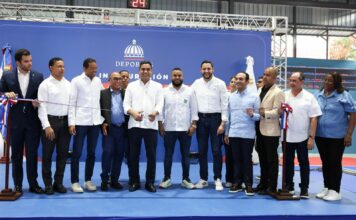MIDEREC entrega renovado techado del Club General Antonio Duvergé