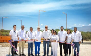 Luis Abinader inaugura carretera Boca de Chavón tras más de 25 años de espera